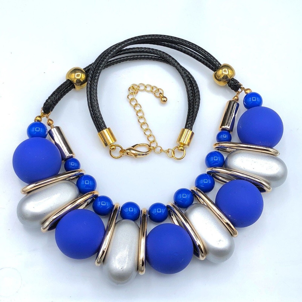 Vintage Chunky Blue Plastic Beaded Necklace Matte Silver Gold Tone Nautical Bib - Picture 3 of 5